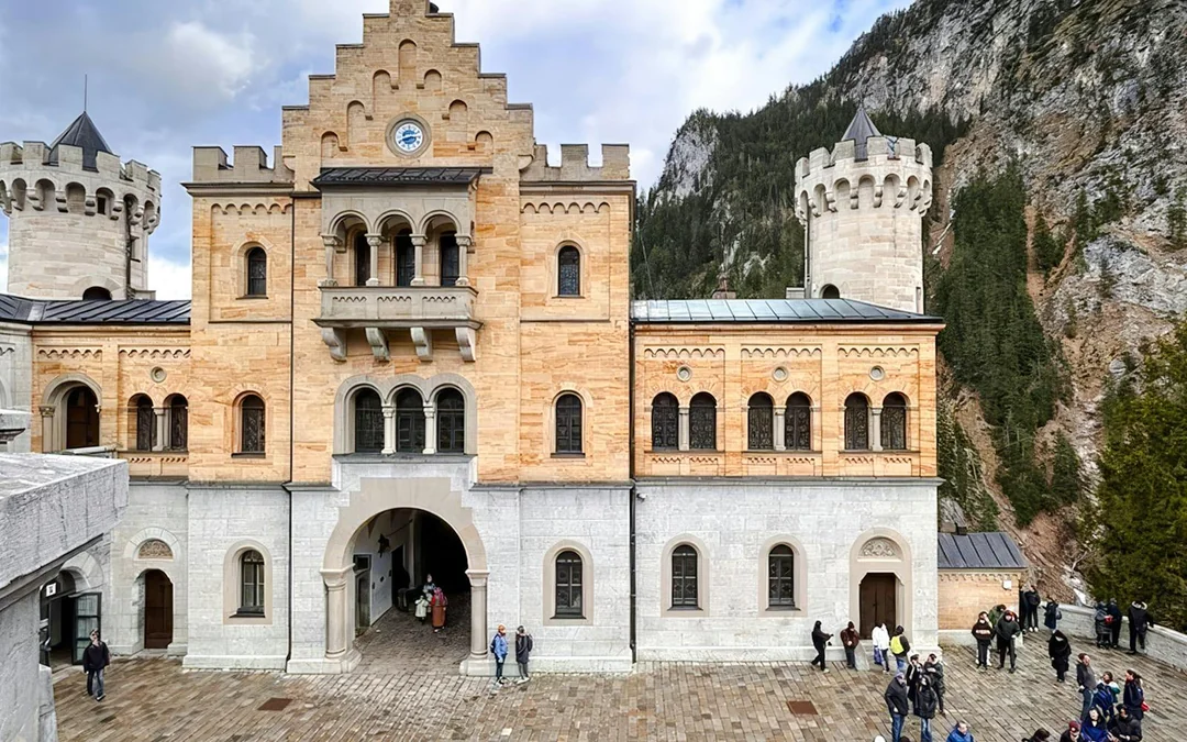 From Munich: Neuschwanstein, Linderhof Castles & Venus Grotto Full-Day Guided Tour in a Luxury Coach Image 2