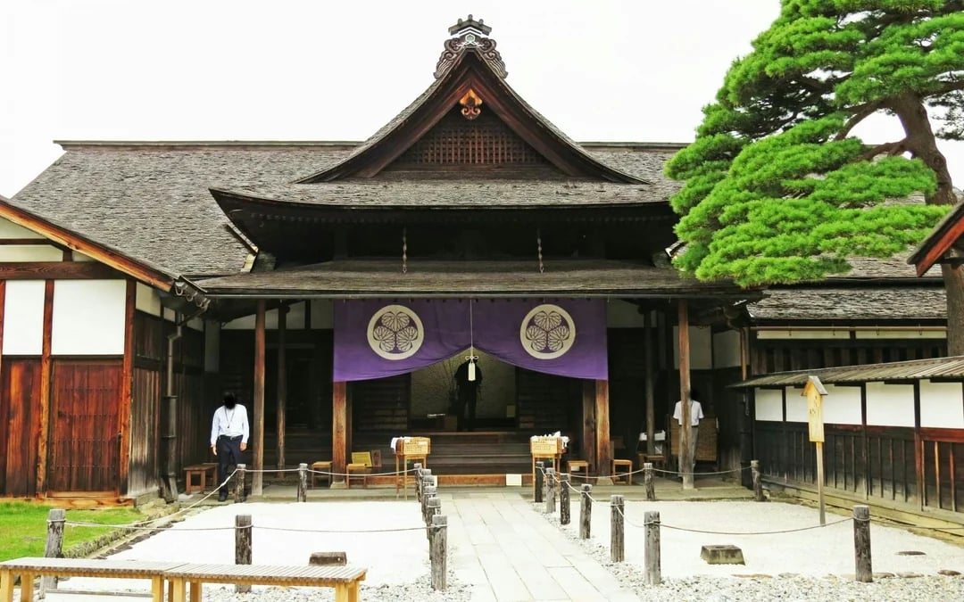 From Nagoya: Shirakawa-go & Hida Takayama Day Trip Image 3