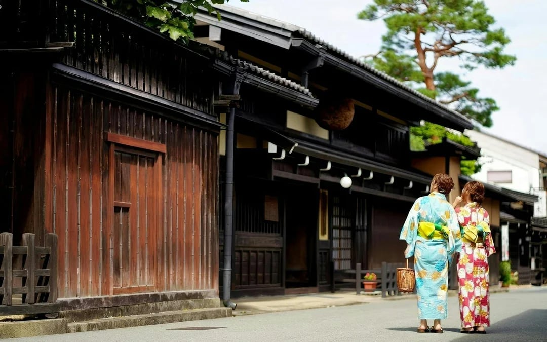 From Nagoya: Shirakawa-go & Hida Takayama Day Trip Image 5