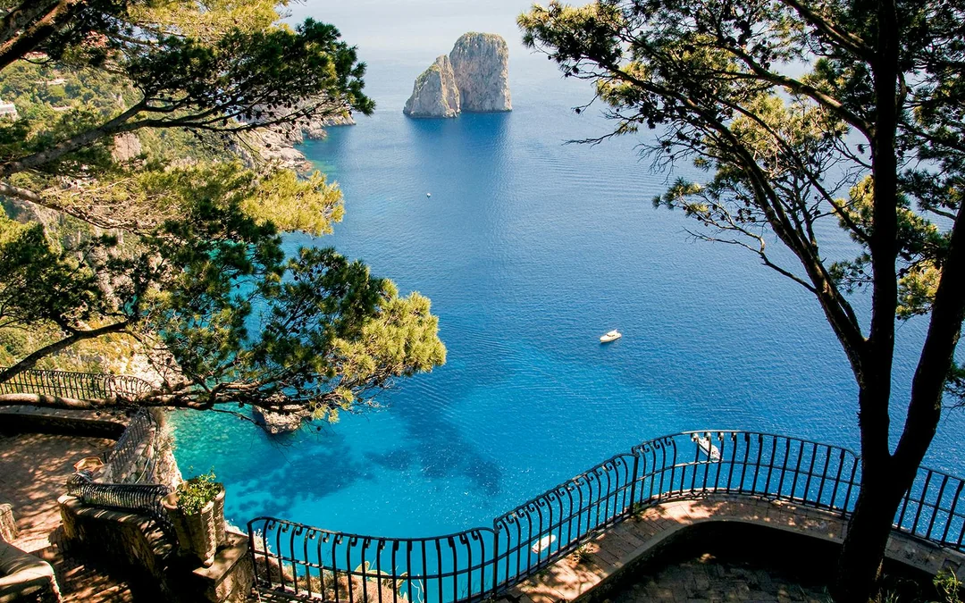 From Naples: Guided Tour of Capri & Blue Grotto with Round-Trip Boat Transfers Image 3