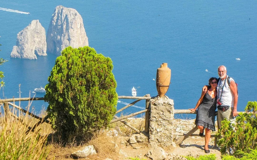 From Naples: Guided Tour of Capri & Blue Grotto with Round-Trip Boat Transfers Image 4