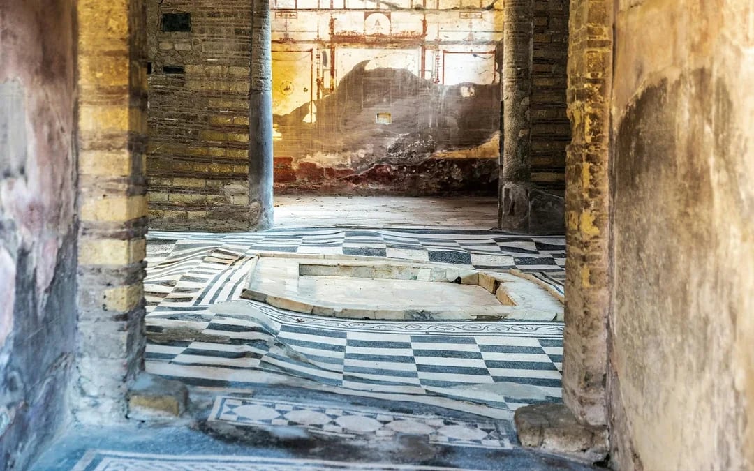From Naples: Mount Vesuvius & Herculaneum or Pompeii Day Trip Image 11
