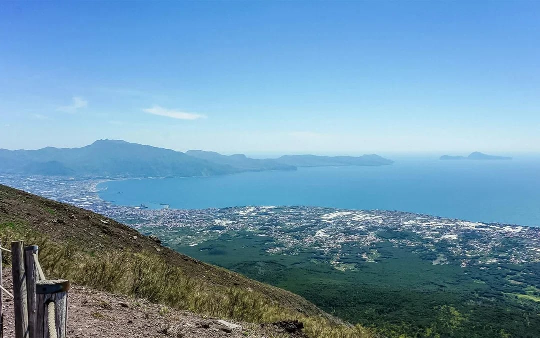 From Naples: Mount Vesuvius & Herculaneum or Pompeii Day Trip Image 8