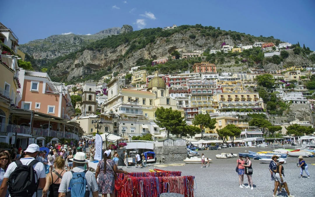 From Naples or Ercolano: Amalfi Coast Boat Tour to Amalfi & Positano with Optional Ravello Visit Image 2