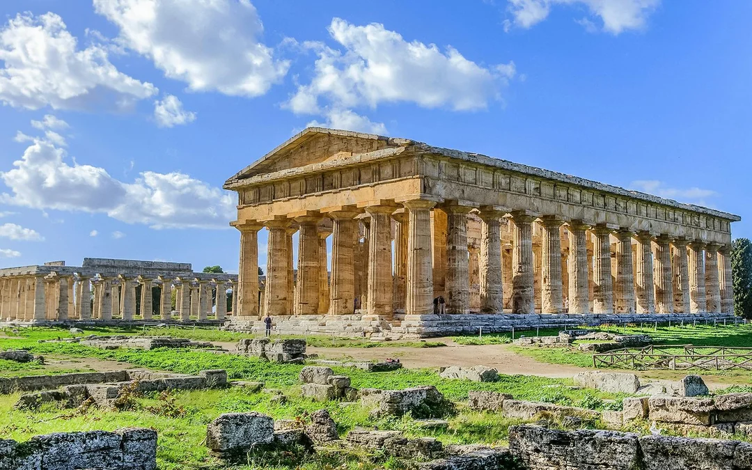 From Naples: Paestum Skip-the-Line Tickets with Round-Trip Train Image 1