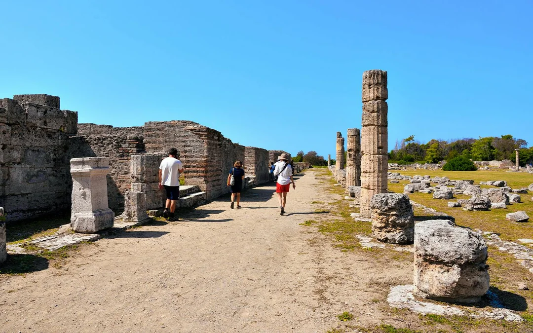 From Naples: Paestum Skip-the-Line Tickets with Round-Trip Train Image 11