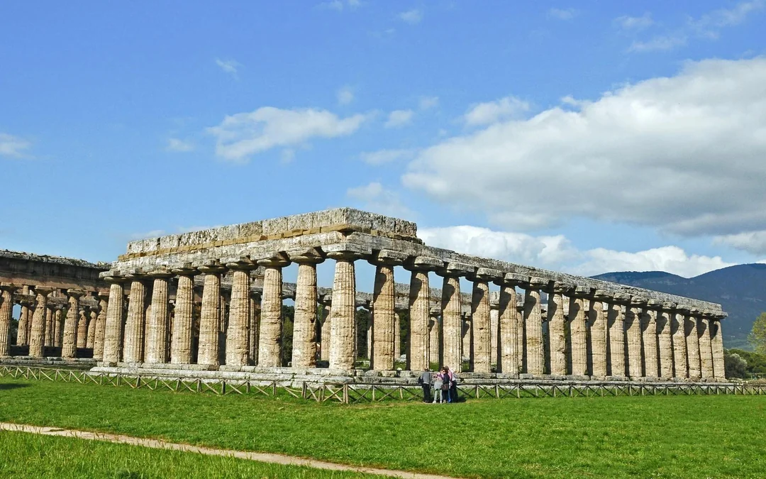 From Naples: Paestum Skip-the-Line Tickets with Round-Trip Train Image 4