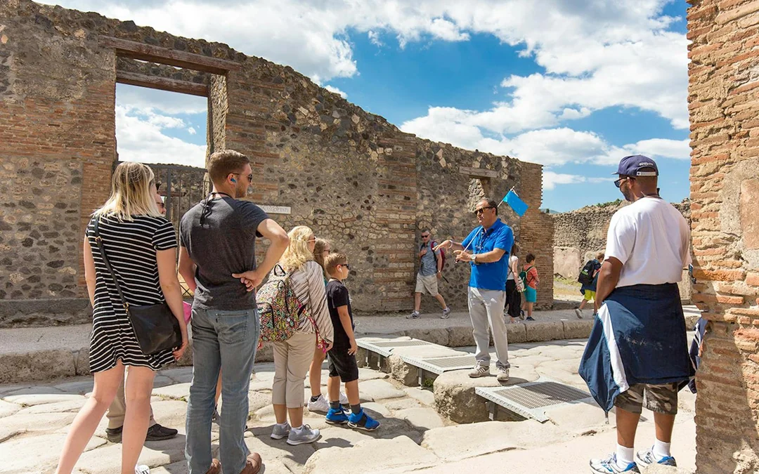 From Naples: Pompeii & Amalfi Day Trip with Transfers Image 1