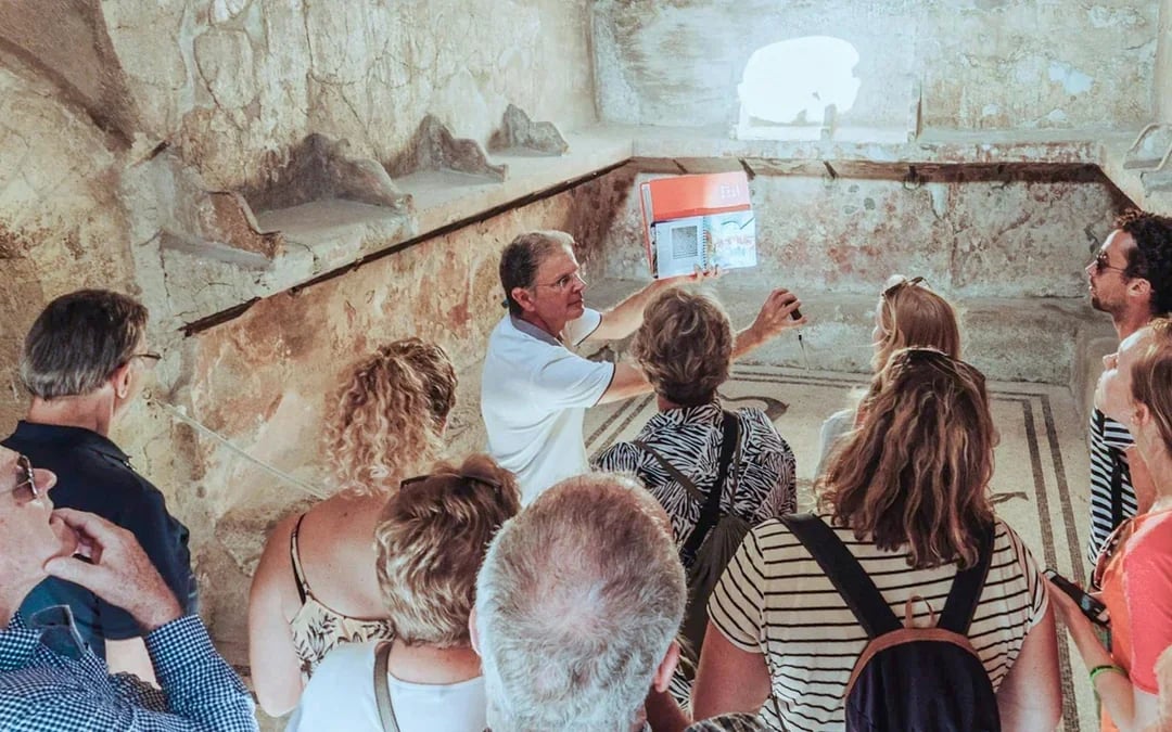 From Naples: Pompeii and Herculaneum Guided Tour with Transfers Image 11