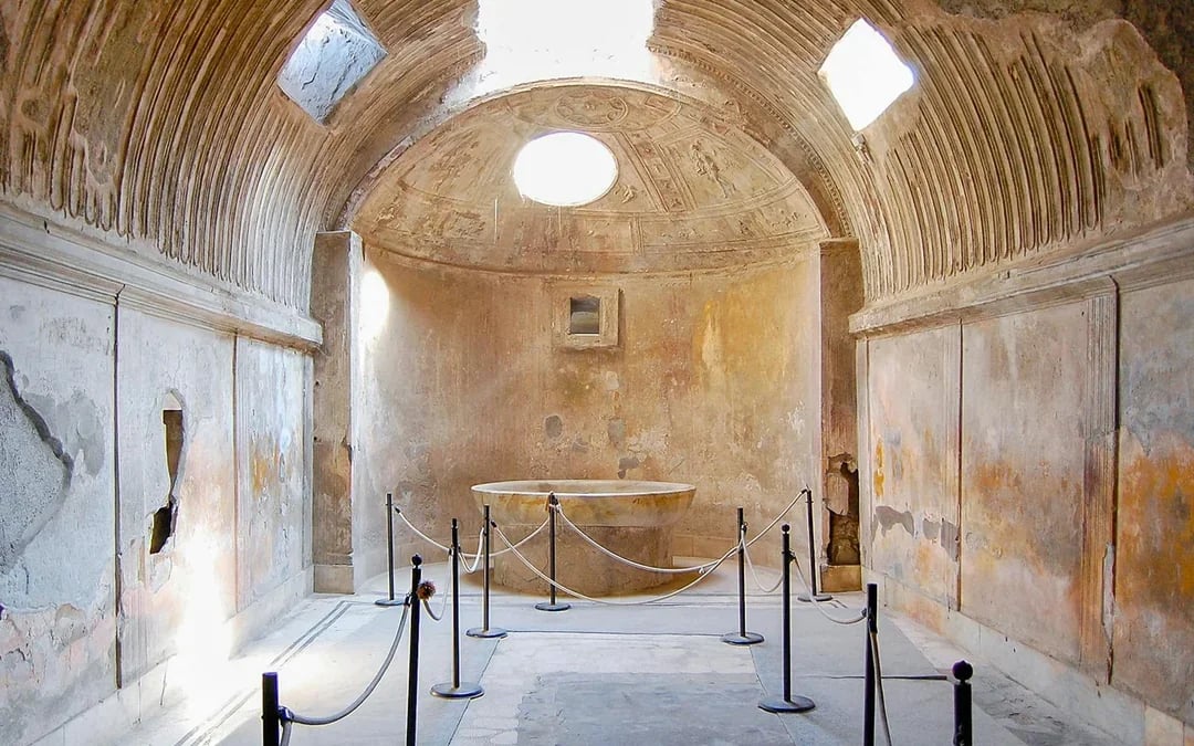 From Naples: Pompeii & Vesuvius Guided Tour with Transfers Image 7