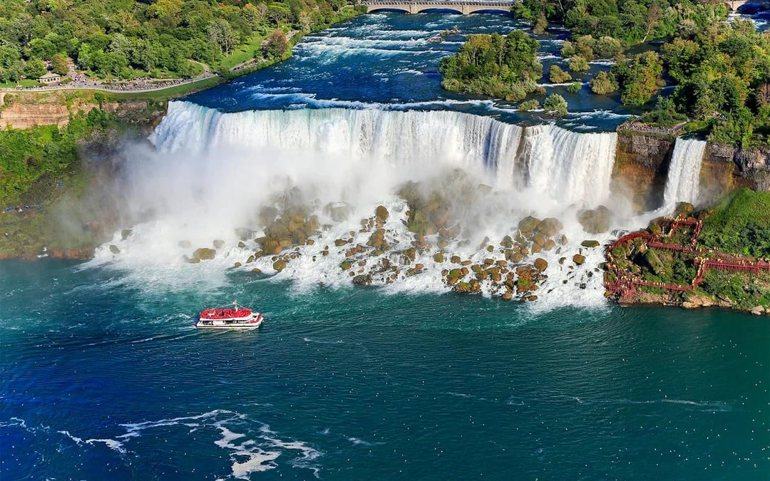 From New York City: Niagara Falls Full Day Tour Image 2