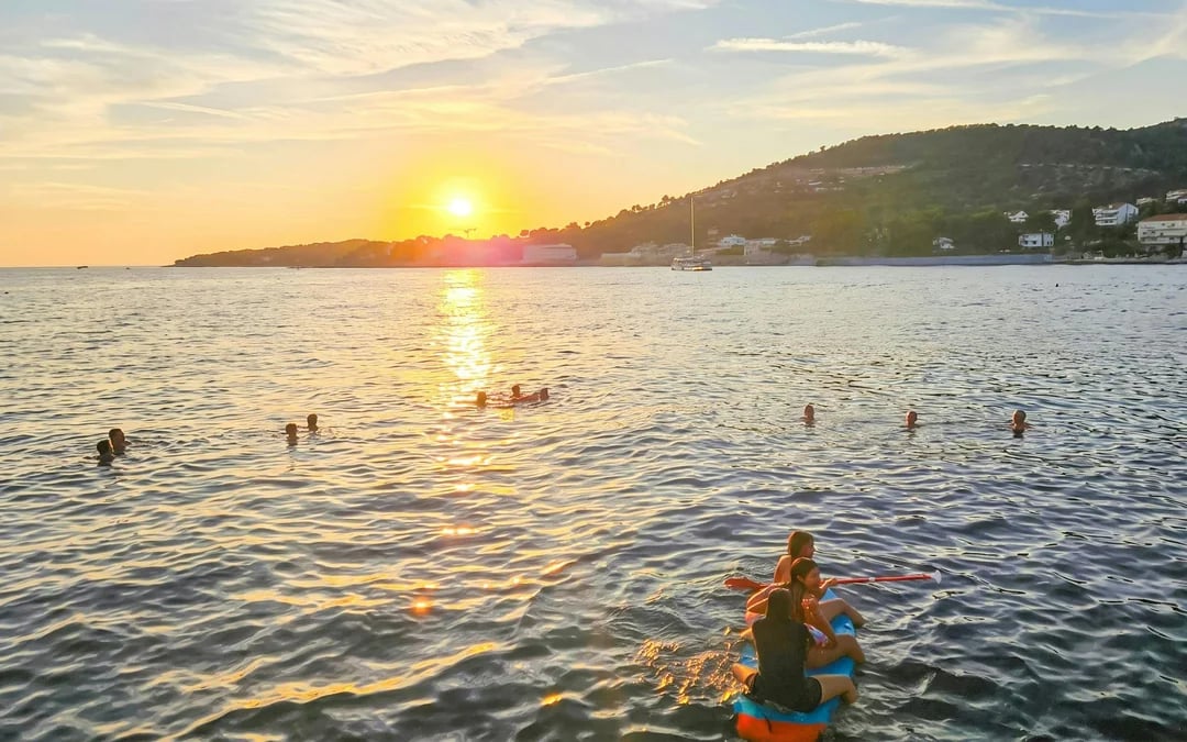 From Nice: Sunset Catamaran Cruise with Apéritif and Snorkeling Image 4