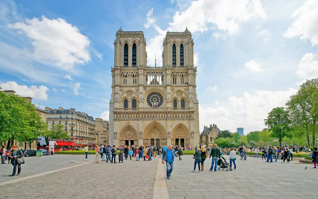 From Notre-Dame: Sidecar Tour of Paris Image 6