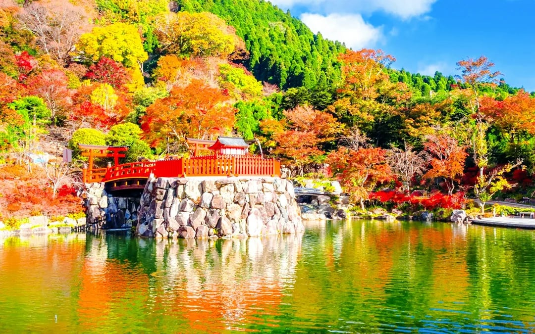 From Osaka: Katsuo-ji Temple, Miyama Thatched Village & Arashiyama Guided Day Trip Image 3