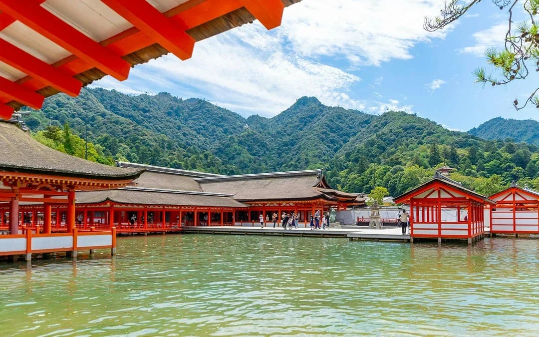 From Osaka/Kyoto: Hiroshima & Miyajima Day Trip with Round-Trip Shinkansen Tickets Image 8