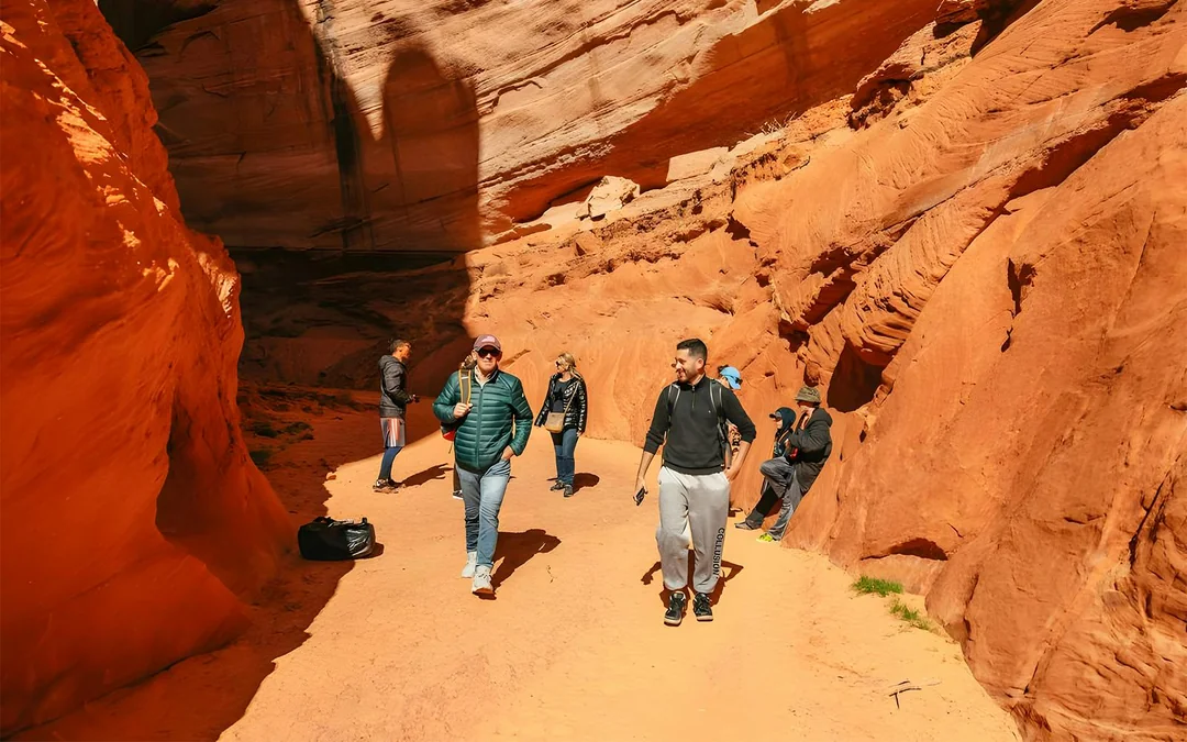 From Page: Lake Powell Kayak & Water Antelope Canyon Guided Tour Image 2