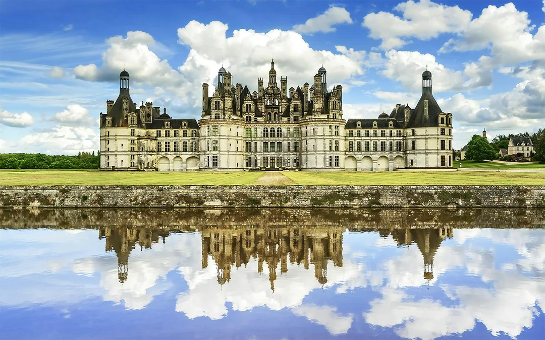 From Paris: All Day Loire Valley Trip with Entry Tickets & Wine Tasting Image 2