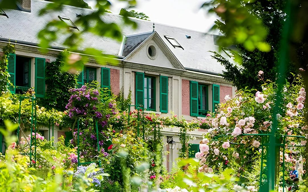 From Paris: Giverny Day Trip with Monet's House & Gardens Entry - Small group Image 1
