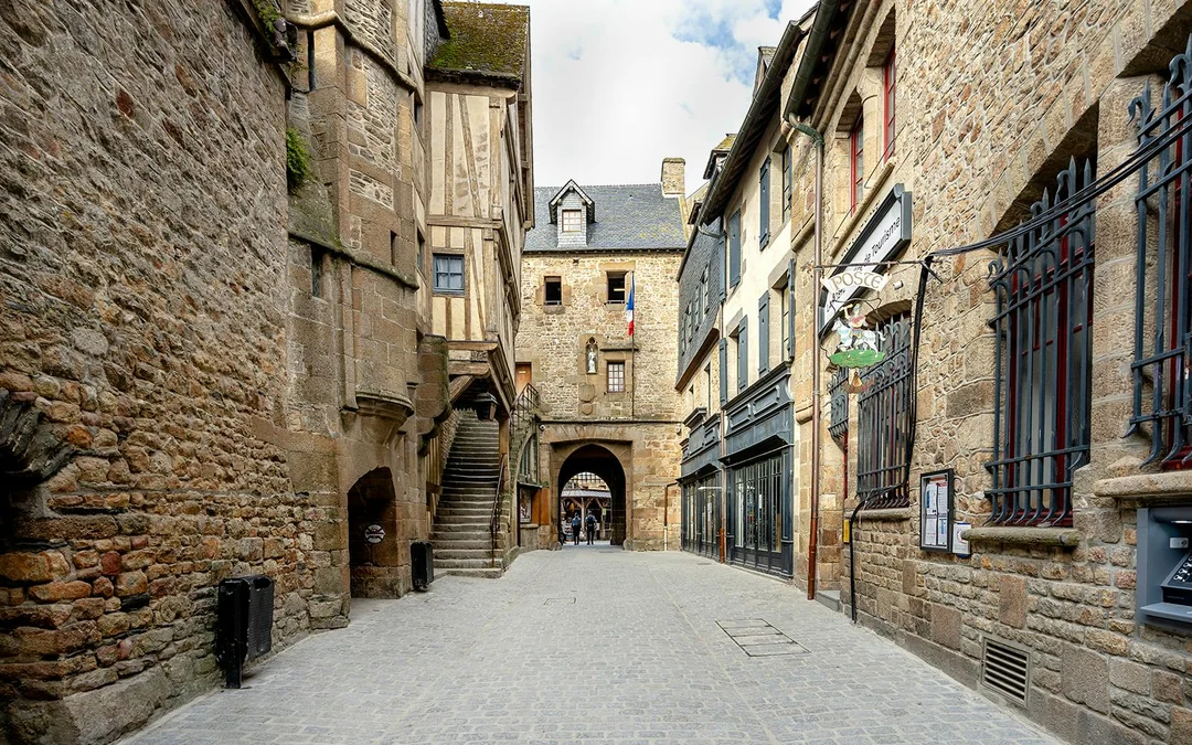 From Paris: Mont Saint-Michel Abbey Day Trip with Tickets & Audio Guide Image 5