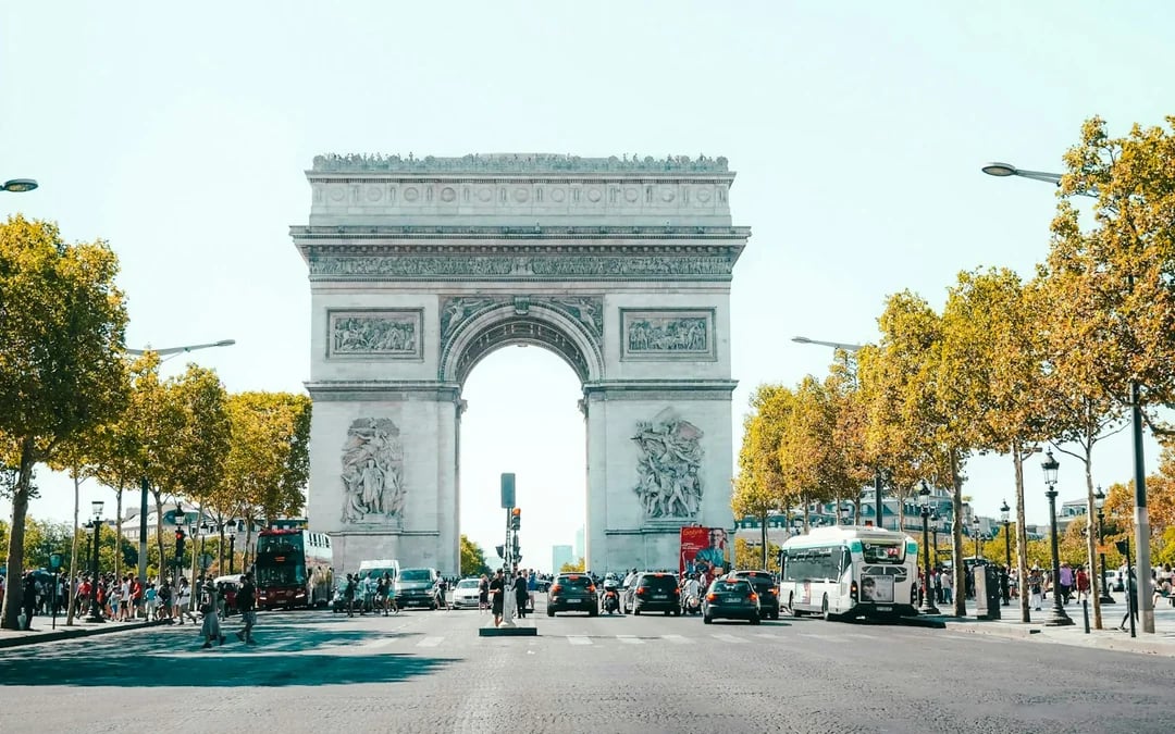 From Paris: Reims and Épernay Private Chauffeur-Driven Day Trip Image 3