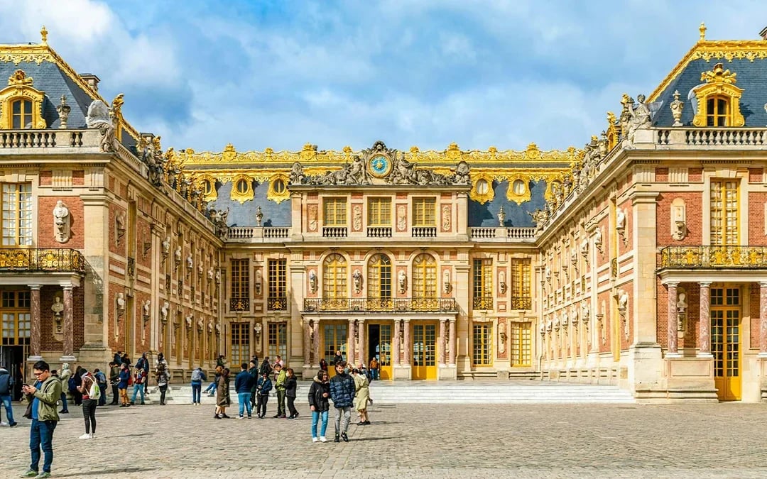 From Paris: Round trip Transfers & Versailles Palace Tickets Image 1