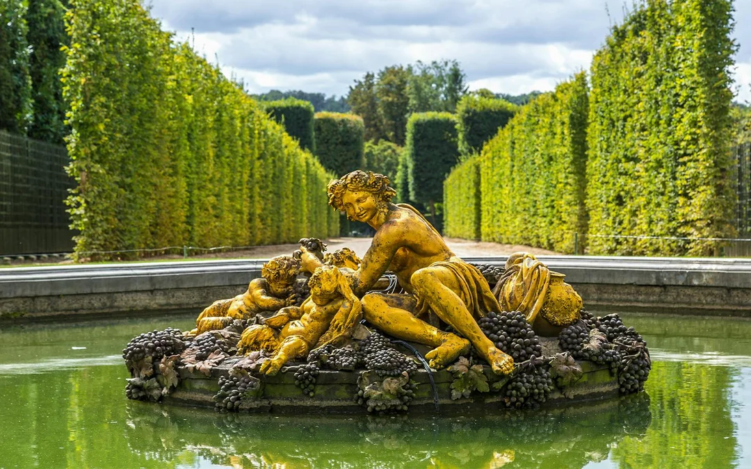 From Paris: Round trip Transfers & Versailles Palace Tickets Image 12