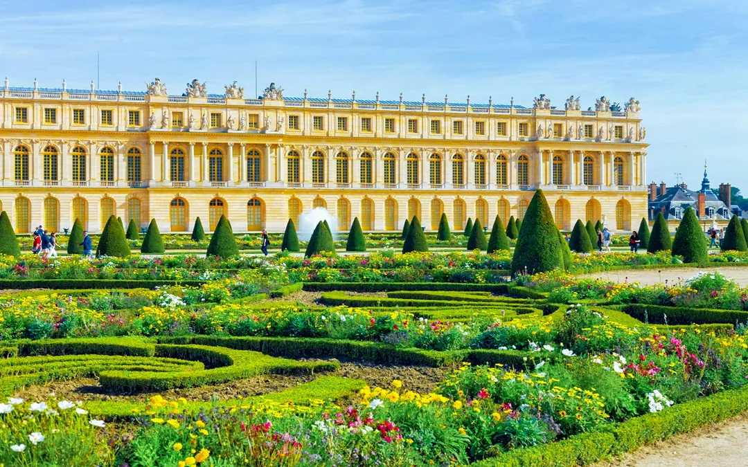 From Paris: Round trip Transfers & Versailles Palace Tickets Image 3