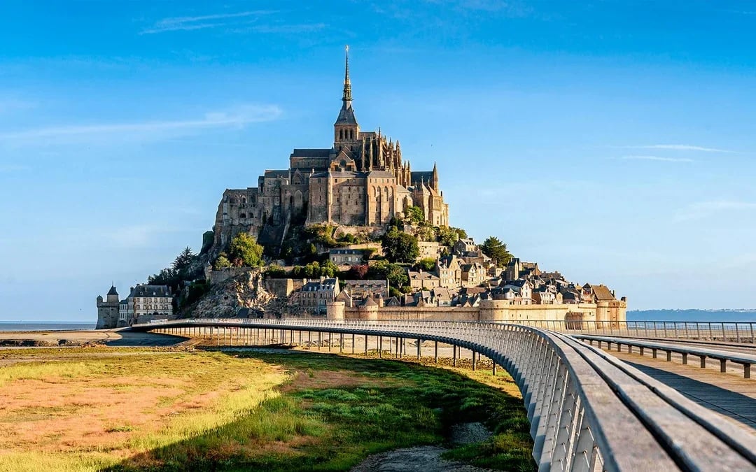 From Paris: Round-Trip Transfers to Mont-Saint-Michel with Abbey Entry Image 2