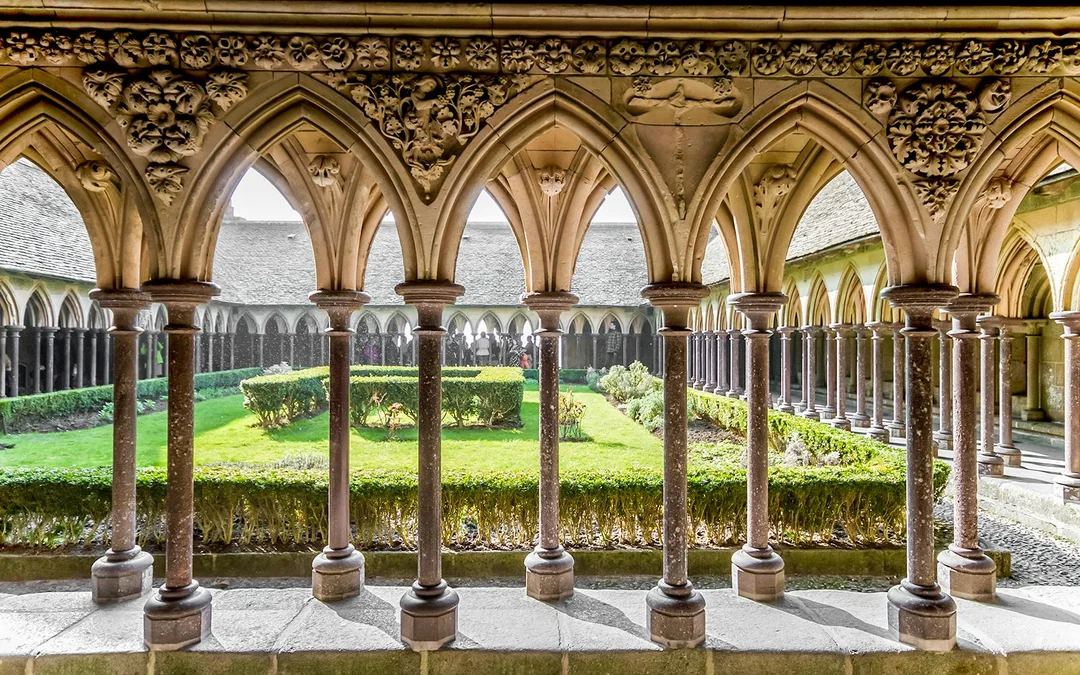 From Paris: Round-Trip Transfers to Mont-Saint-Michel with Abbey Entry Image 5