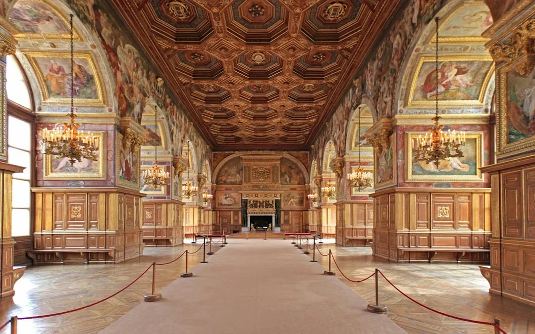 From Paris: Vaux-le-Vicomte & Fontainebleau Full-Day Tour with Optional Guide Image 4