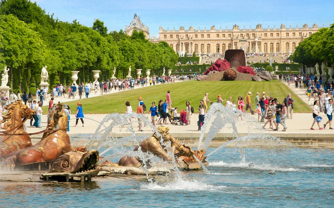 From Paris: Versailles Palace & Giverny Guided Day Trip Image 3