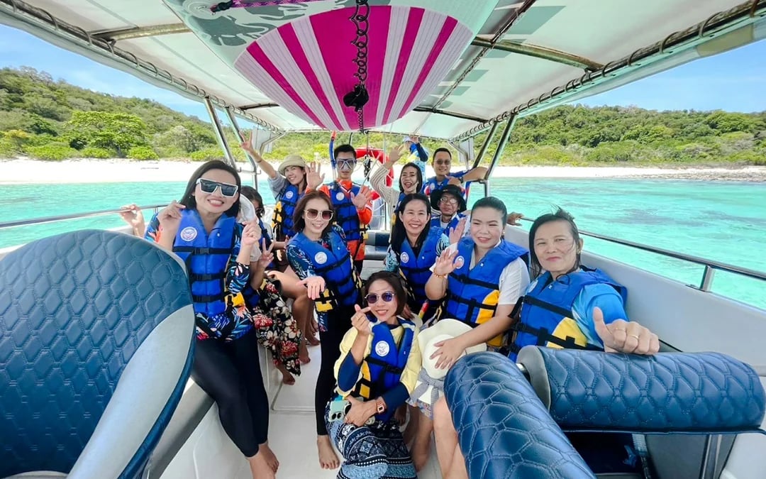 From Pattaya: Private Speedboat to Koh Samae San (Nemo Island) with Snorkeling & Beach BBQ Image 9