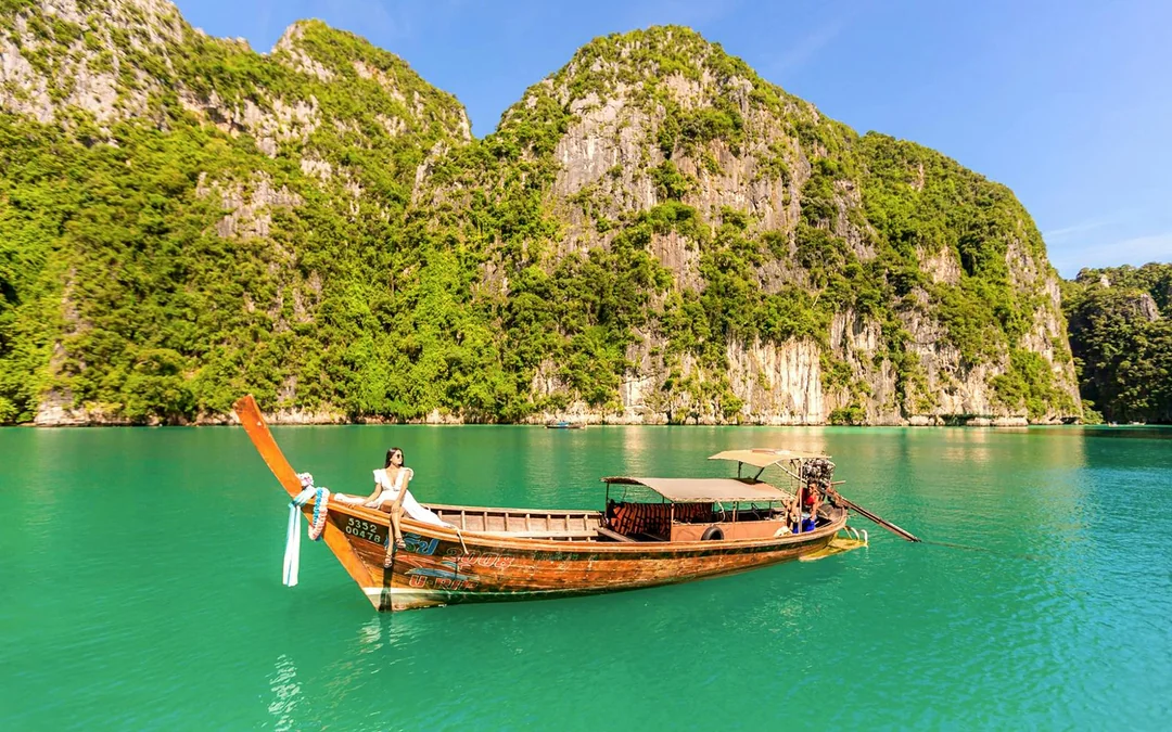 From Phi Phi: Maya Bay Longtail Boat Tour with Snorkeling Image 1