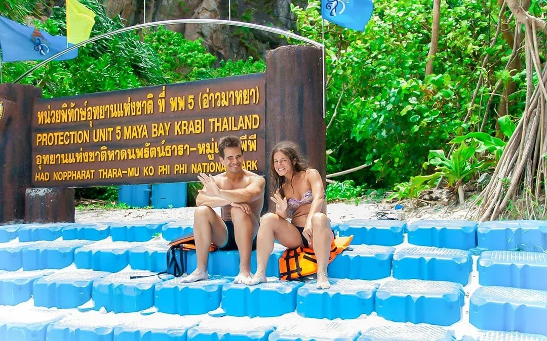 From Phi Phi: Maya Bay Speedboat Tour with Snorkeling Image 8