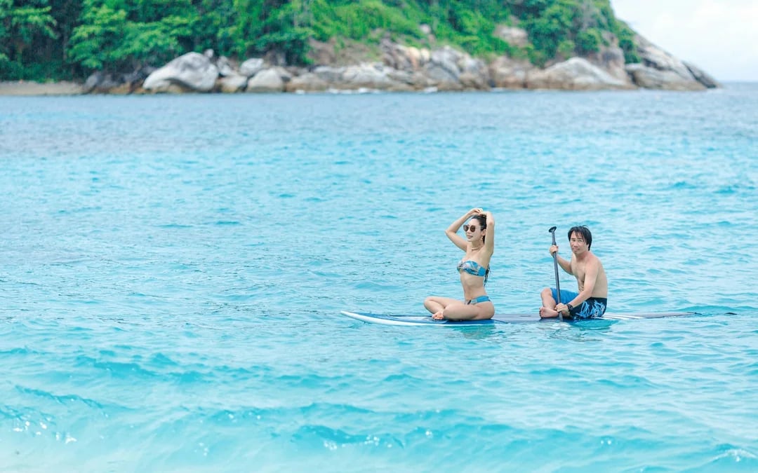 From Phuket or Khao Lak: Racha Islands Speedboat Tour with Snorkeling & Lunch Image 6