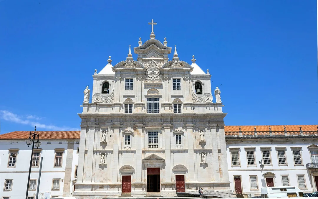 From Porto: Fátima & Coimbra Full-Day Trip Image 2
