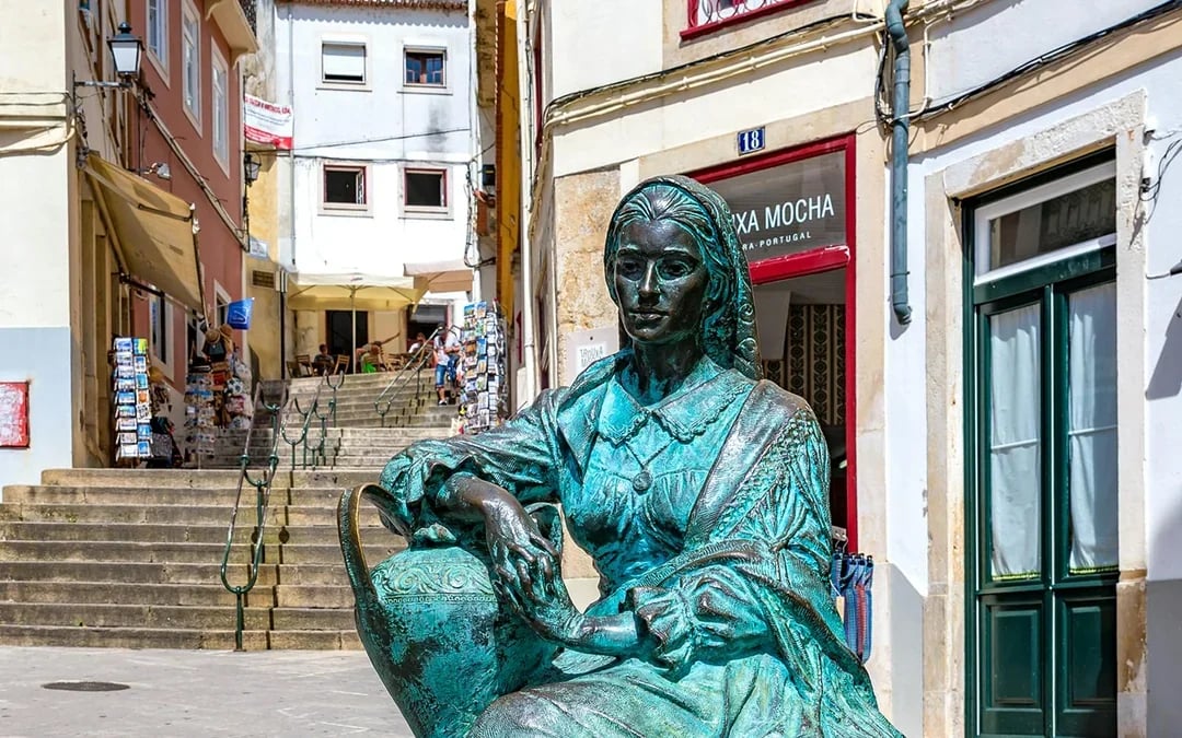 From Porto: Fátima & Coimbra Full-Day Trip Image 7