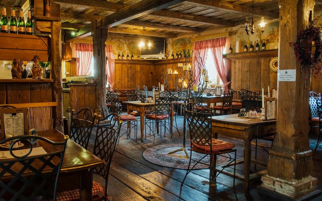 From Prague: Dětenice Medieval Dinner Show with Unlimited Drinks and Transfers Image 4