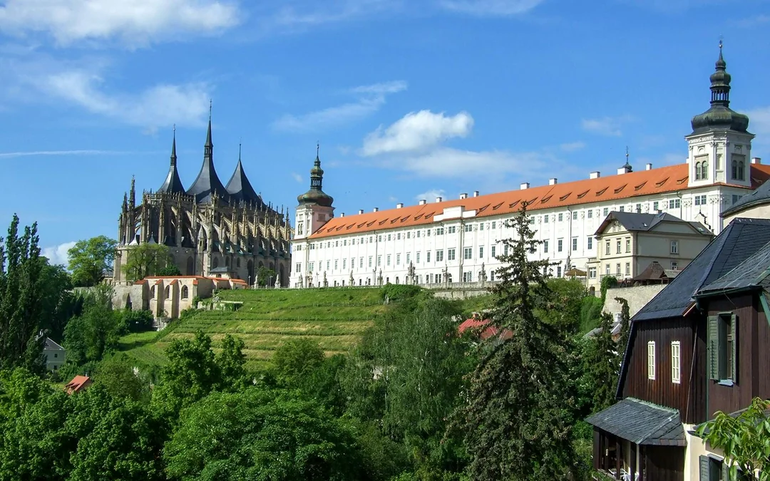 From Prague: Kutná Hora Bone Church & St Barbara's Church Day Trip Image 10