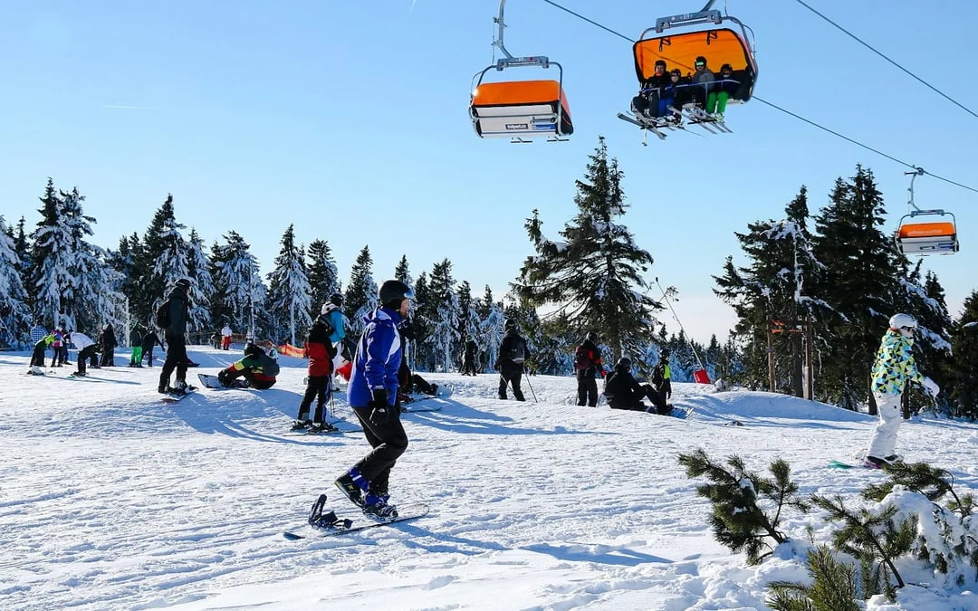 From Prague: One-Day Ski Adventure with Ski Instructor Image 2