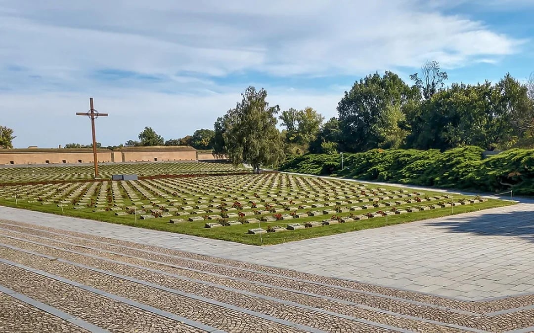 From Prague: Terezín Small Fortress Day Trip with Audio Guide Image 8