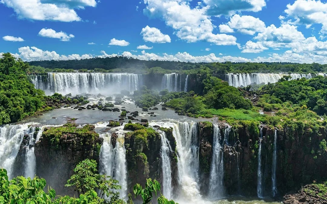 From Puerto Iguazú: Iguazú Falls Tour without Park Entry Image 9