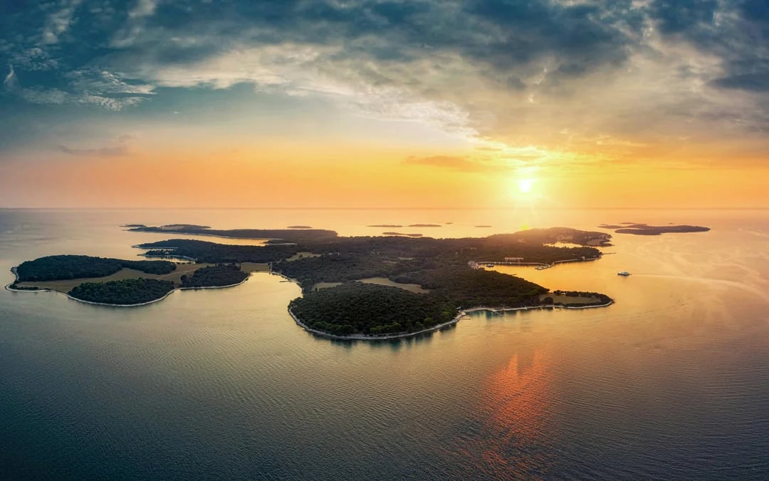 From Pula: Brijuni Islands & Dolphin Sailing Small-Group Sunset Cruise with Drinks Image 6