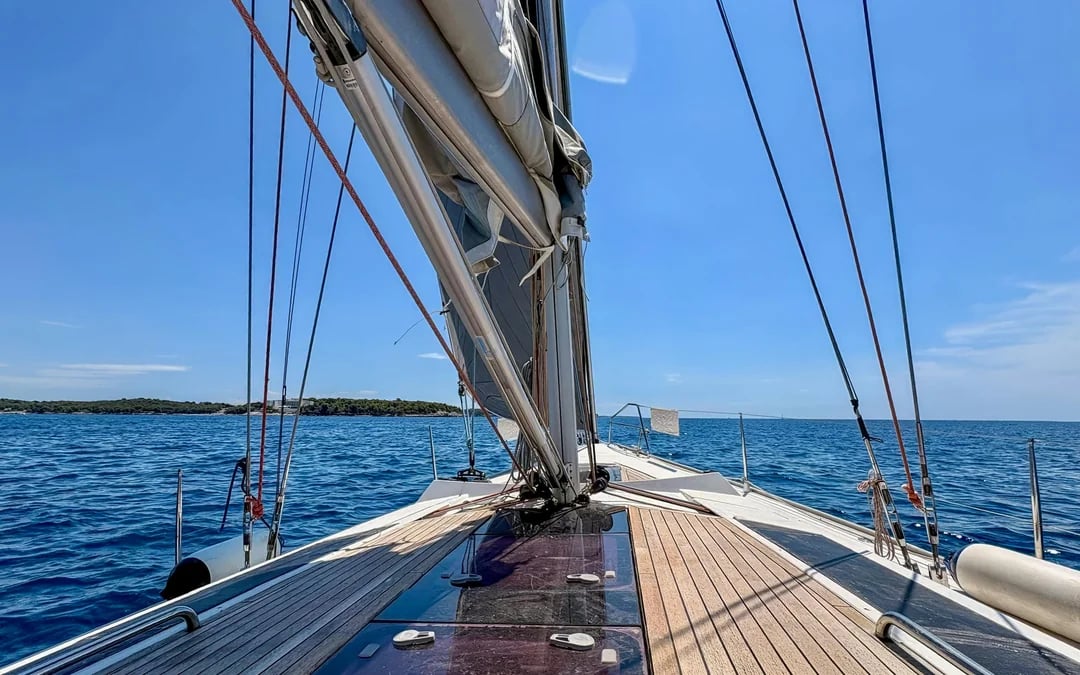 From Pula: Small-Group Brijuni Islands Sailing Adventure with Snorkeling, SUP and Cliff Jumping Image 6