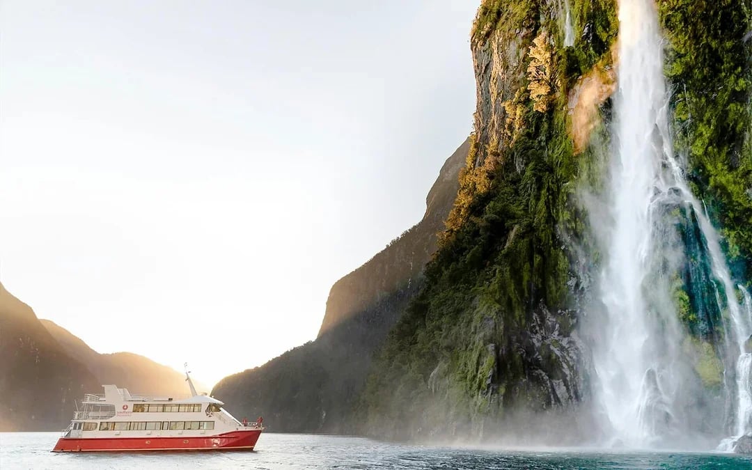 From Queenstown: 4-Hour Milford Sound Helicopter Tour and Cruise Image 3