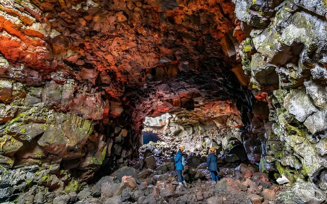 From Reykjavik: Raufarhólshellir Lava Tunnel Guided Tour with Transfers Image 7