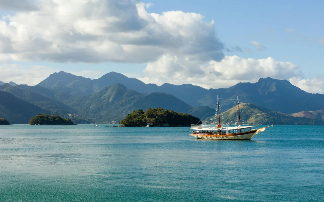 From Rio: Angra dos Reis Full-Day Tour with Schooner Cruise Image 10