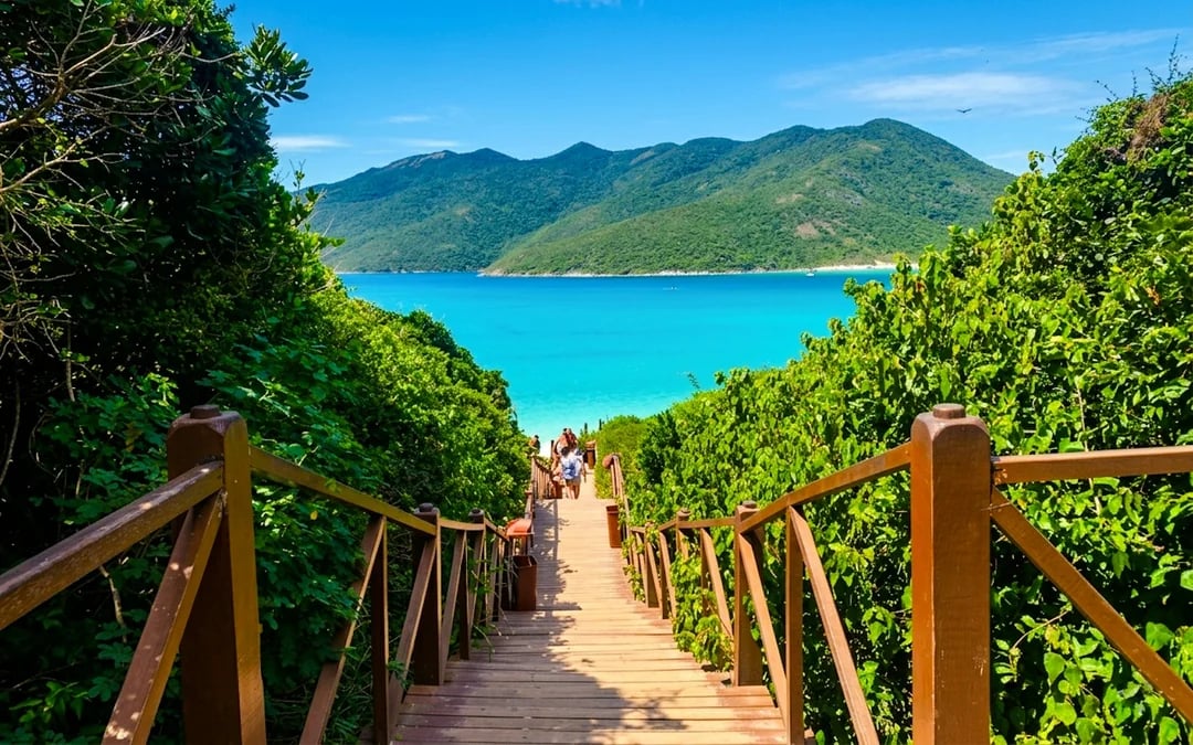 From Rio de Janeiro: Arraial do Cabo Day Trip with Boat Cruise and Lunch Image 7