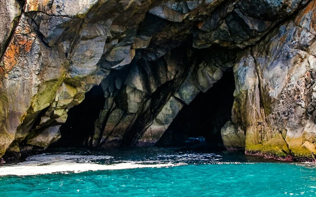 From Rio de Janeiro: Arraial do Cabo Day Trip with Boat Cruise and Lunch Image 8