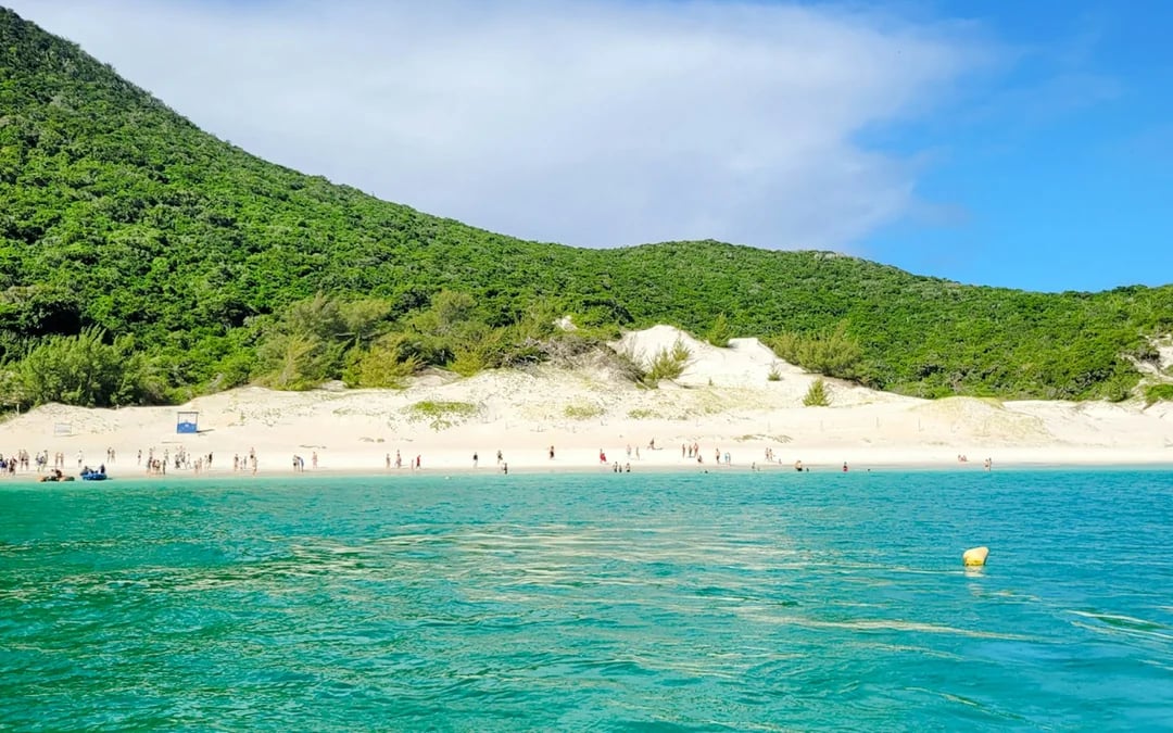 From Rio de Janeiro: Arraial do Cabo Day Trip with Boat Tour and Lunch Image 5